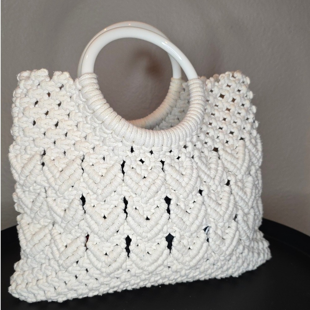 Handmade Macrame Tote Bag Off White Cream Woven Chevron Boho Circle Handle Purse